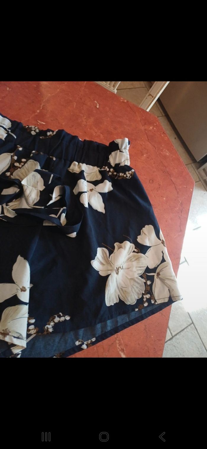 Short femme taille 38 - photo numéro 3