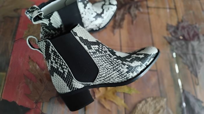 Chaussures femme boots Chelsea blanc/gris T 37 - photo numéro 3