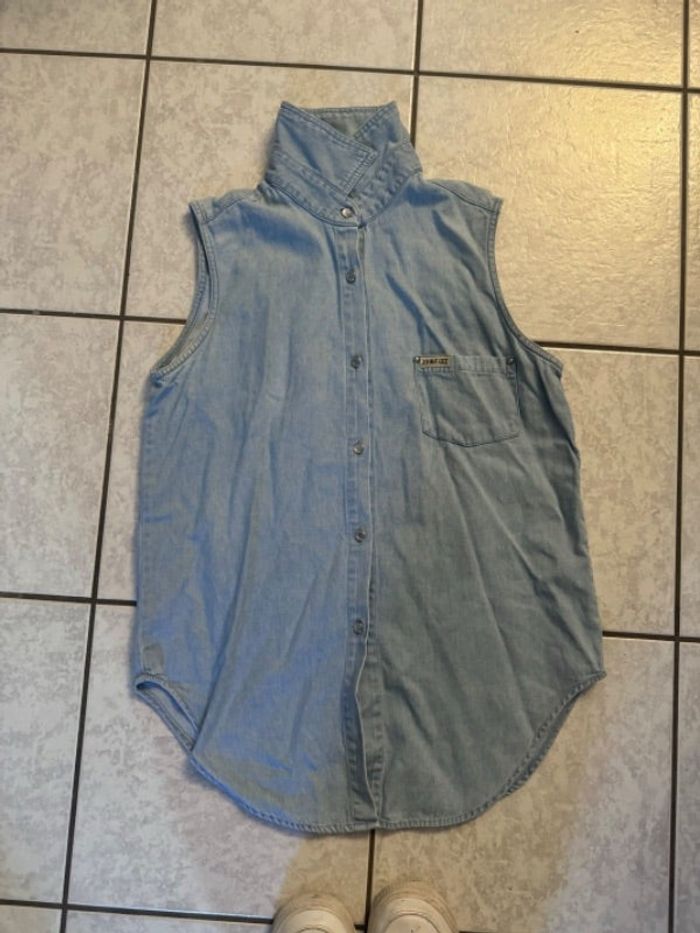 Chemise sans manches taille 38