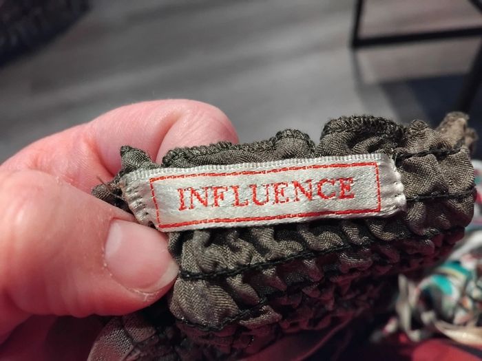 Robe influence - photo numéro 3