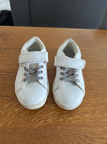 Chaussure tennis pointure 20