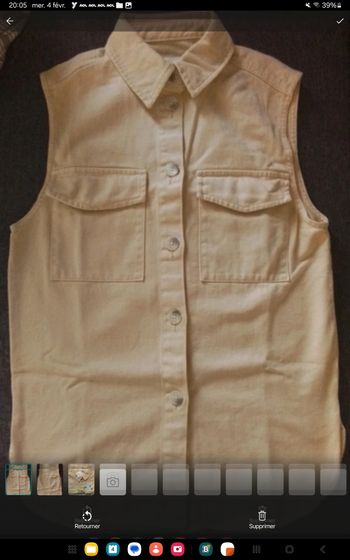 Surchemise sans manches jaune clair. Taille XS/S