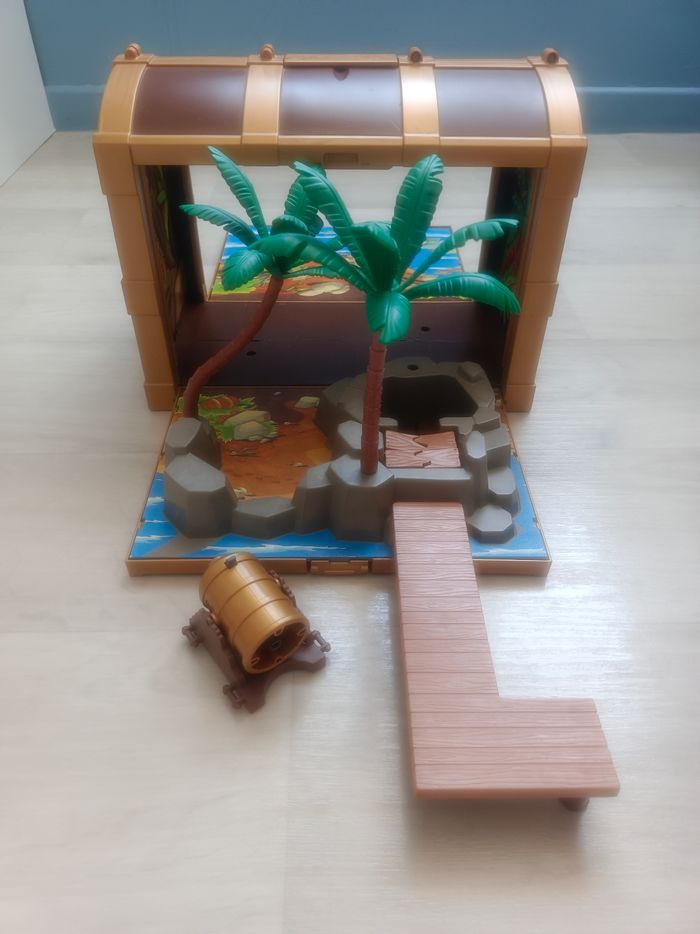 Playmobil - Coffre au trésor des pirates - 4432
A partir de 4 ans - photo numéro 2