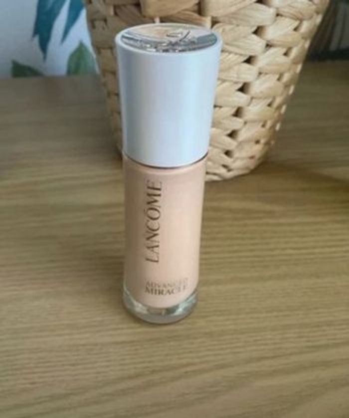 Fond de teint essence Miracle Lancôme - photo numéro 8