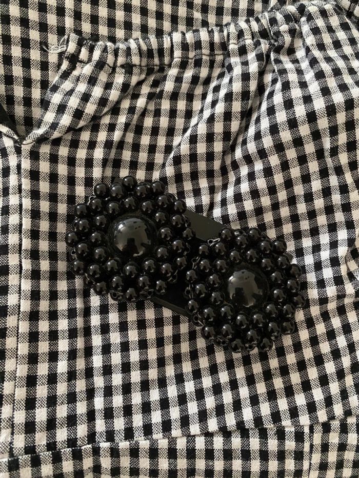 Boucles d’oreilles rondes vintage en perles noires
