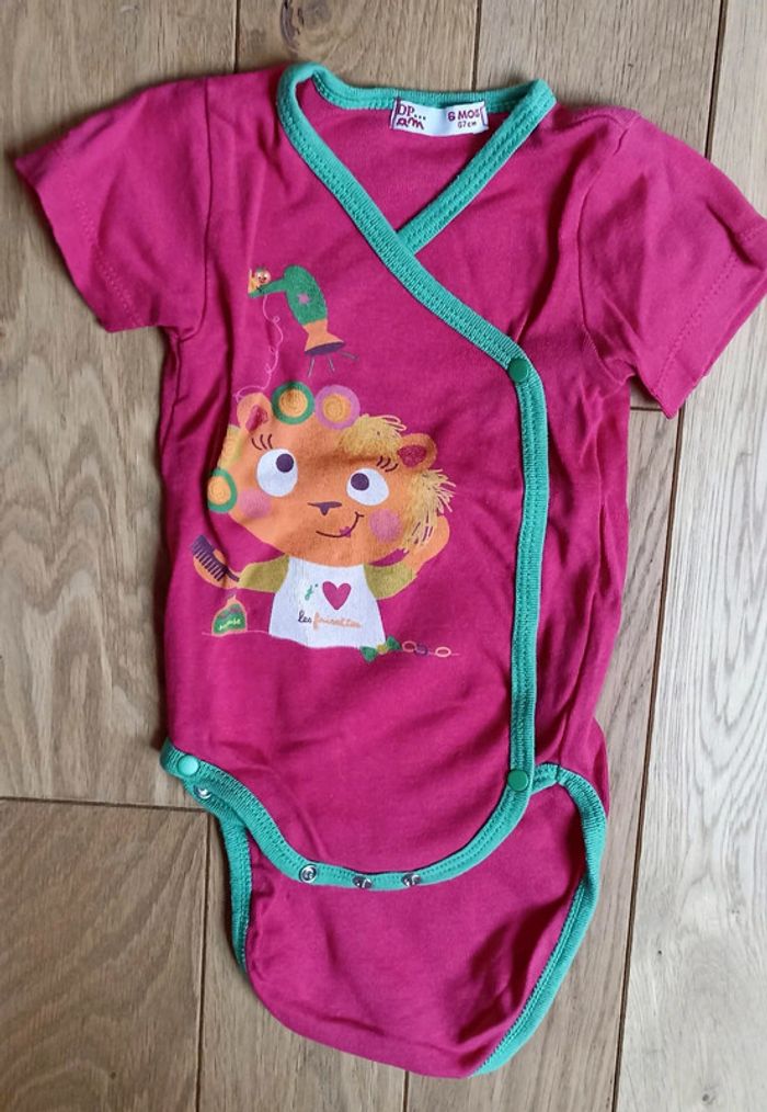 Lot de 4 bodies 6 mois