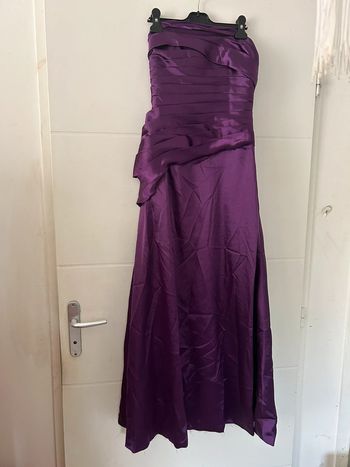 Robe violette