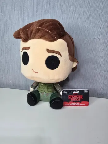 Peluche Stranger Things neuve
