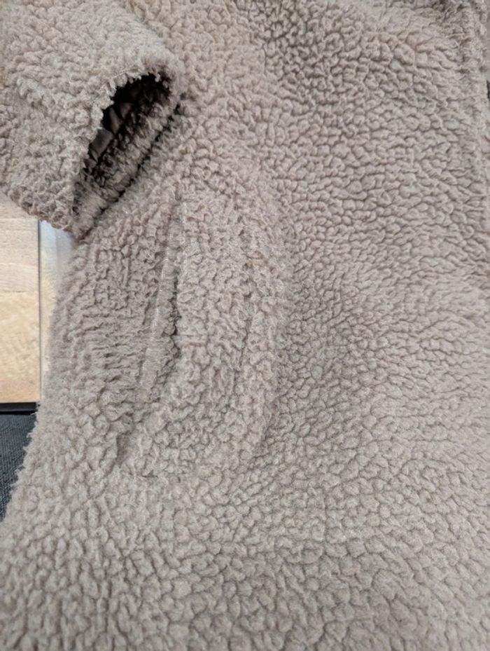 Manteau en bouclette - photo numéro 4
