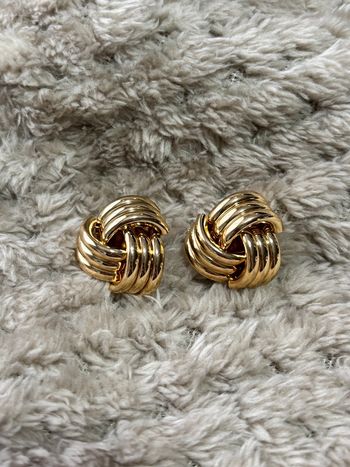Boucles d oreilles dorées