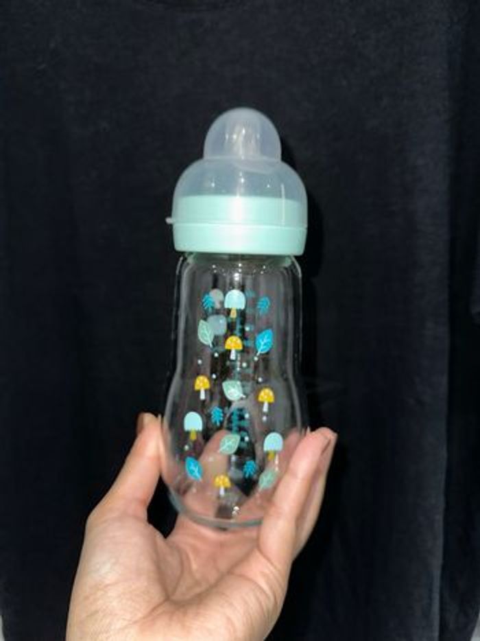 Lot de biberons en verre neufs - photo numéro 2