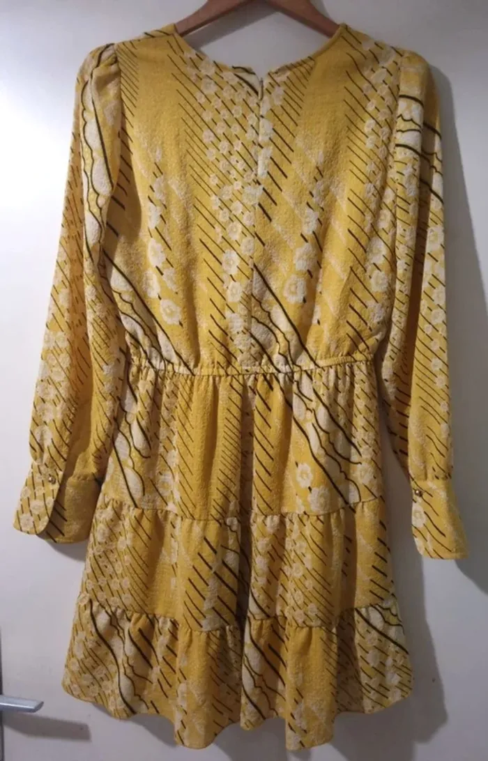 Superbe robe BA&SH ophé moutarde comme neuve T0/34/XS - photo numéro 4