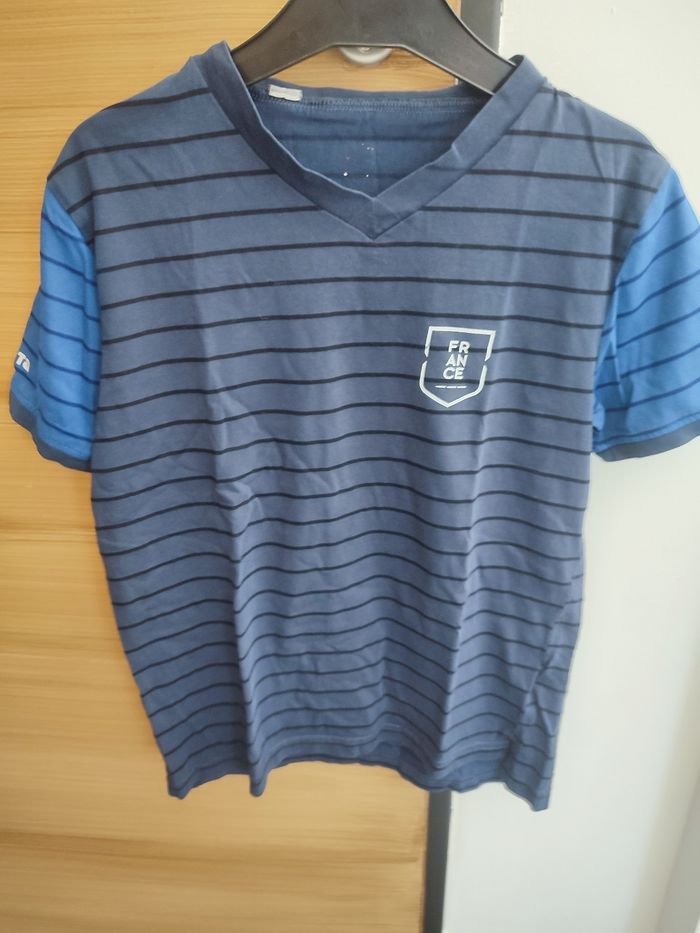 Tee shirt