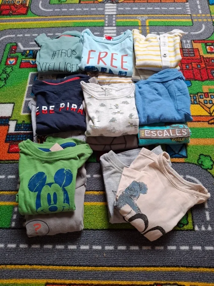 Lot de 16 tshirts manches longues
