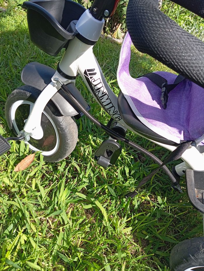 Tricycle jinming comme neuf - photo numéro 7