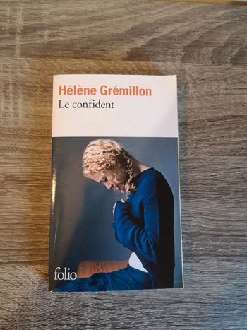 Livre fiction Le confident de Hélène Gremillon
