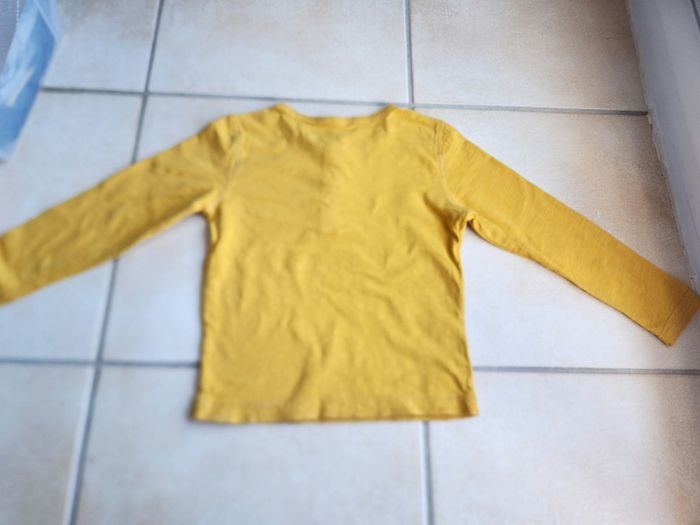 T-shirt taille 4 ans - photo numéro 3
