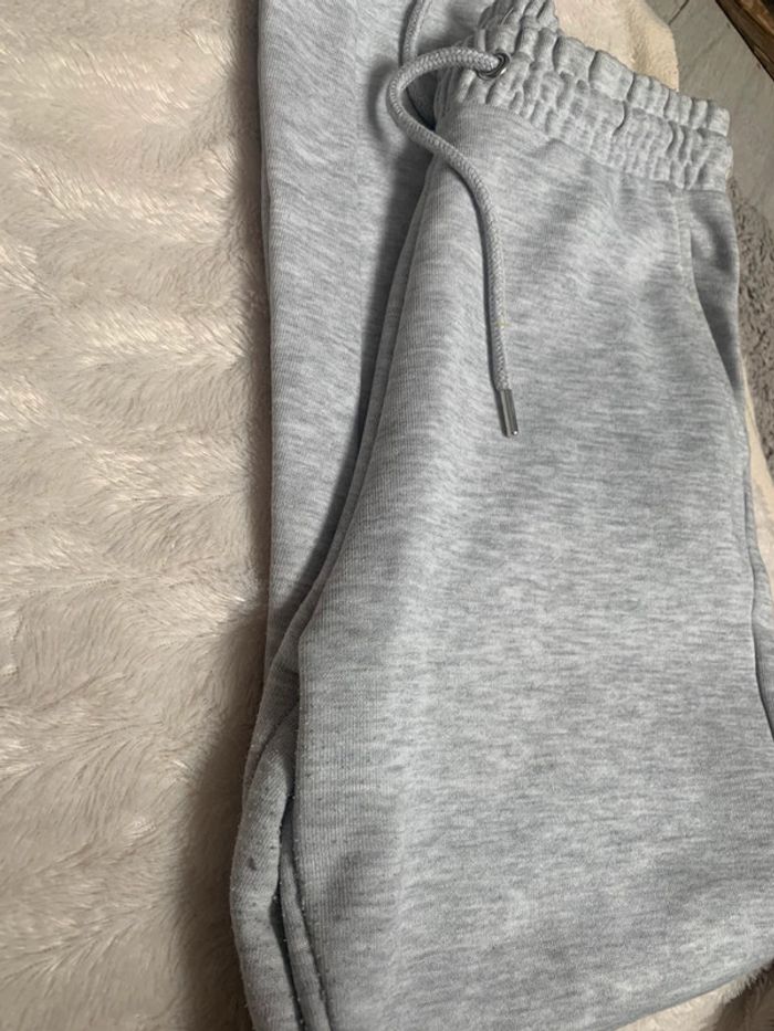 jogging gris - photo numéro 7