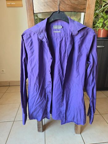 Chemise violette