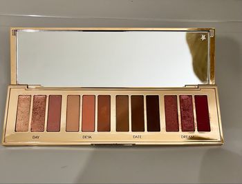 Palette 12 fards à paupières Charlotte Tilbury 