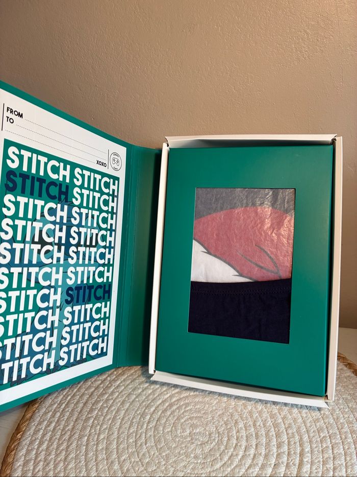 Ensemble noël stitch neuf - photo numéro 5