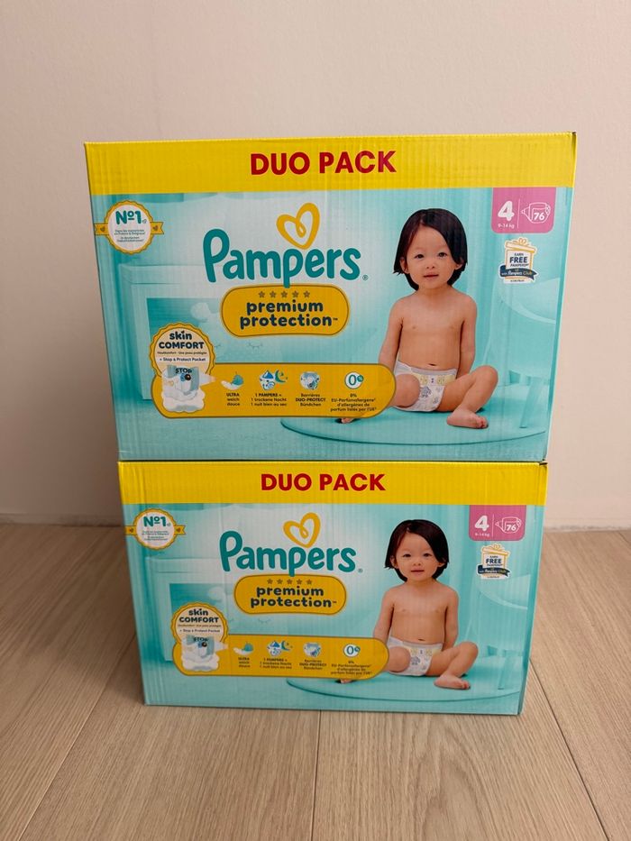 152 couches Pampers premium taille 4