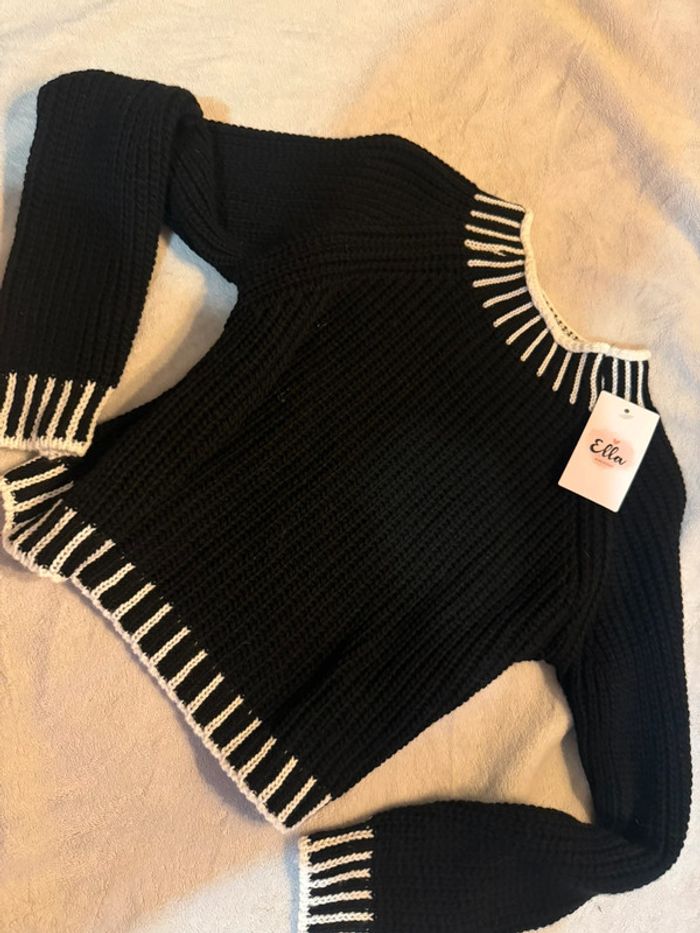 Pull noir&blanc - photo numéro 2