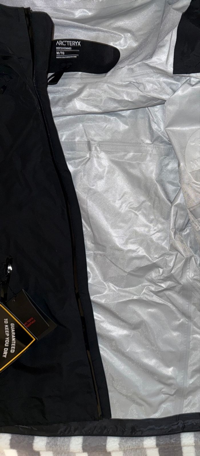 Veste Arc’teryx Gore-Tex noire – Veste technique outdoor – Taille M – Neuve avec étiquette - photo numéro 9