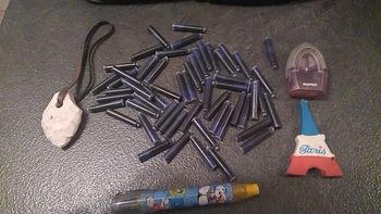 Lot de fournitures scolaires