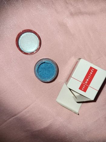 FARD PAUPIERE POUDRE BLEU  AVON NEUF NON UTILISE