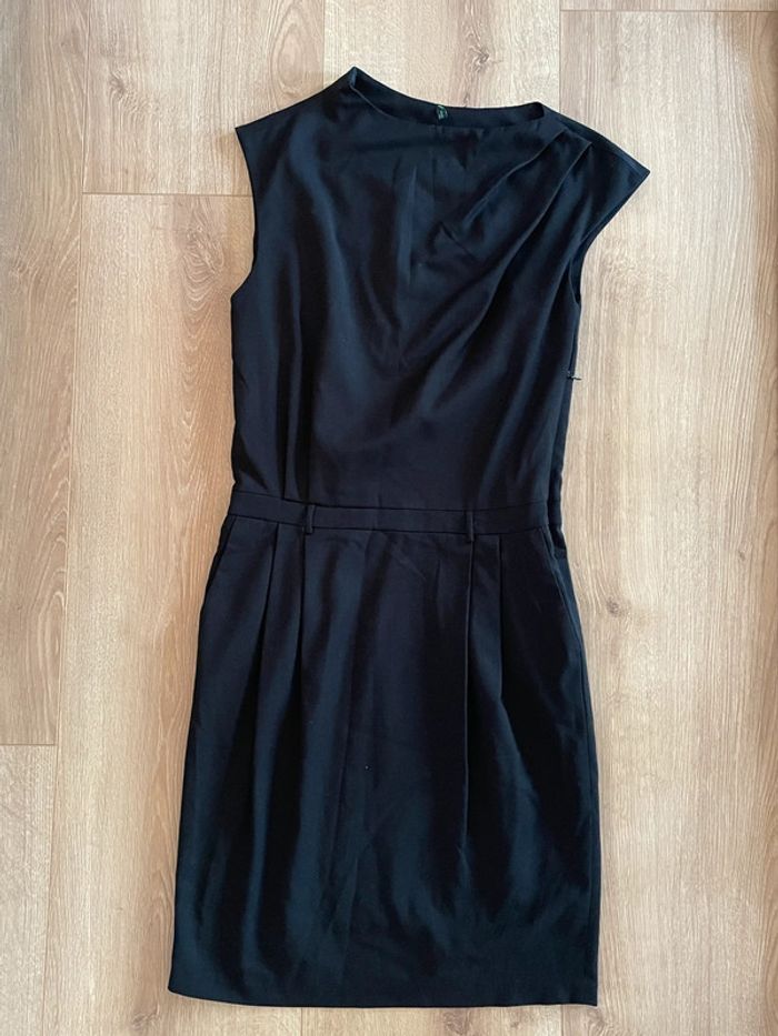 Robe noir Benetton