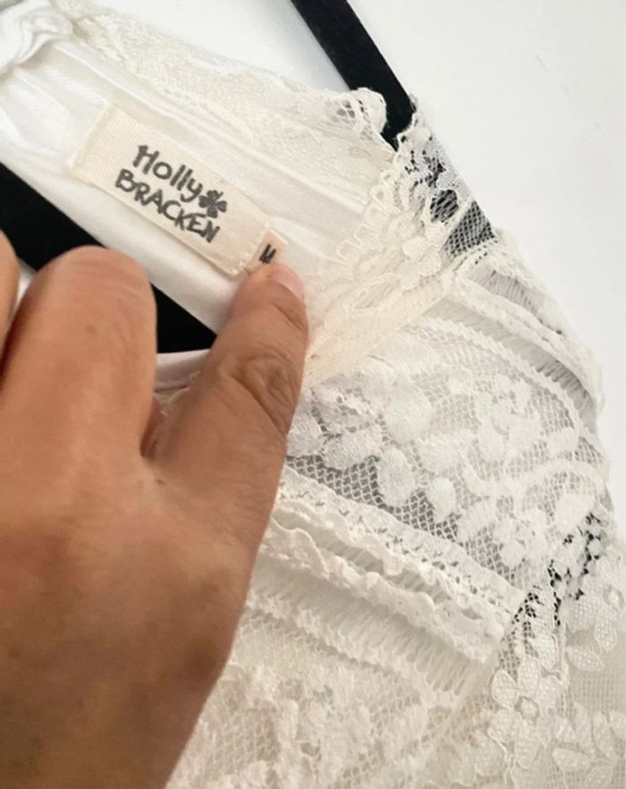 Jolie Robe En Dentelle Taille M - photo numéro 9