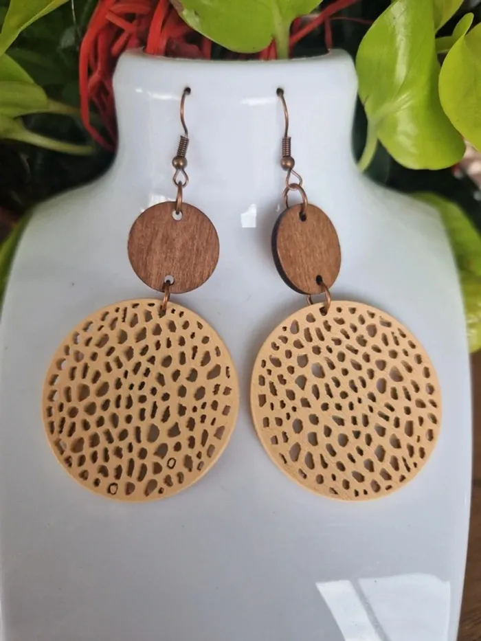 Boucles d'oreilles fantaisies ronds en bois