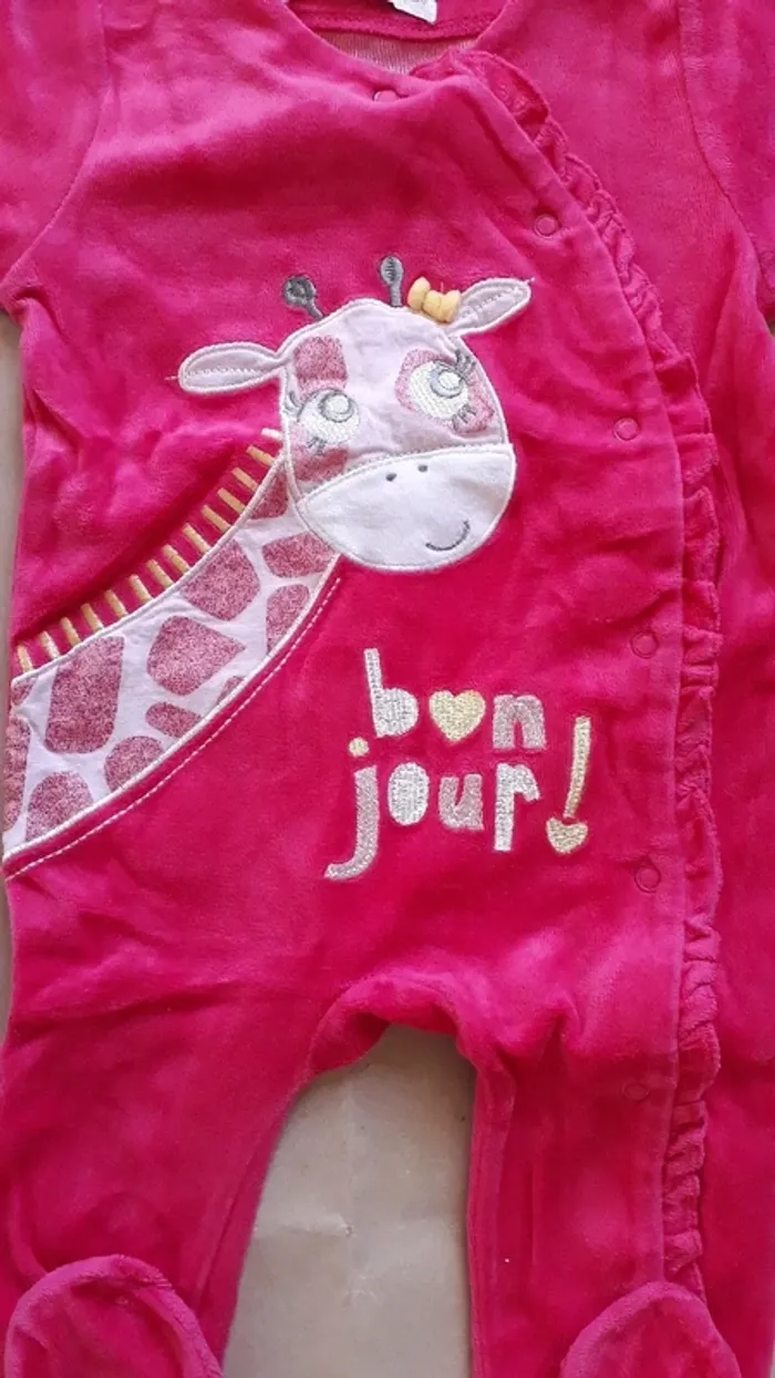 Pyjama / Grenouillère 6 Mois - photo numéro 2