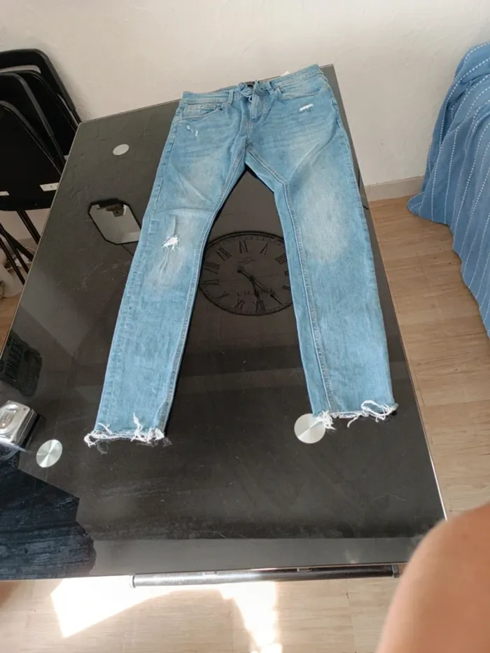 2 jeans troues 38 - photo numéro 8