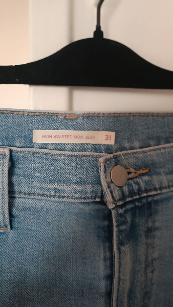 Jean High waisted Mom taille W31 L27 - photo numéro 2