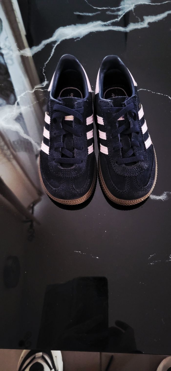 Basket ADIDAS à scratch