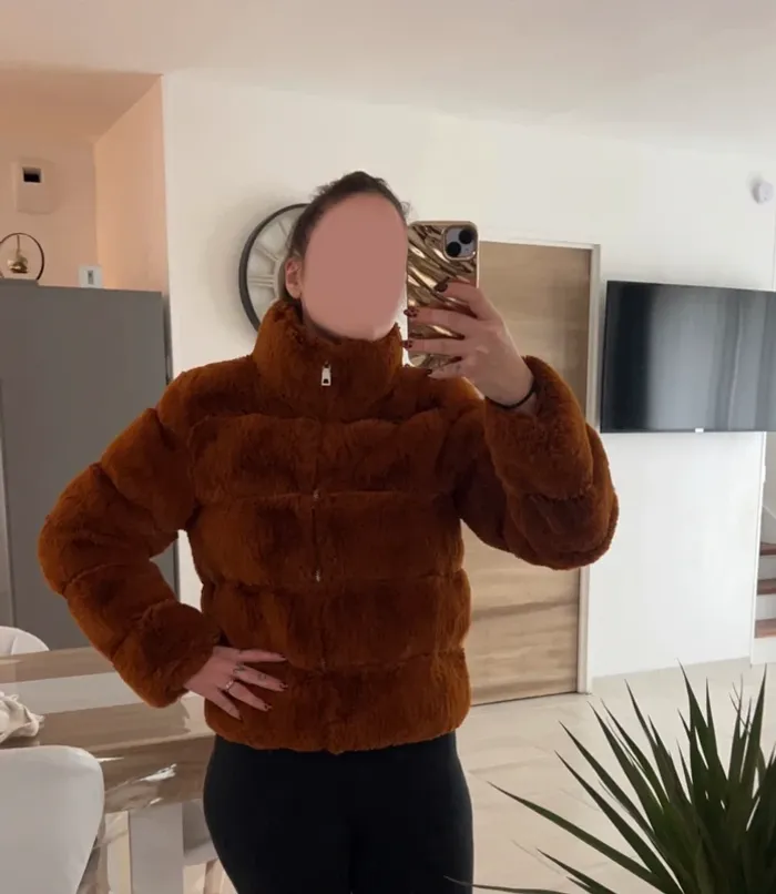 Veste fausse fourrure