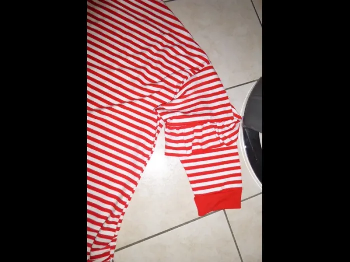 Superbe robe oversize sweat à volants et rayures rouge et blanc ASOS taille 52 - photo numéro 3