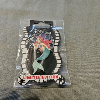 Pin’s Disney DSSH Ariel 400