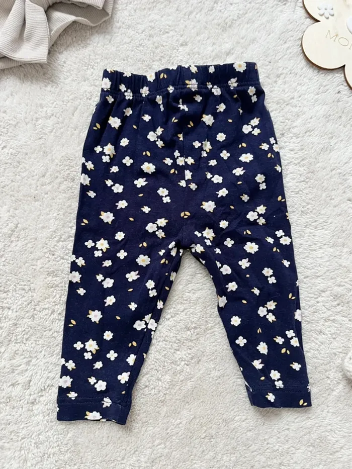 Legging fleuris 3 mois - photo numéro 2