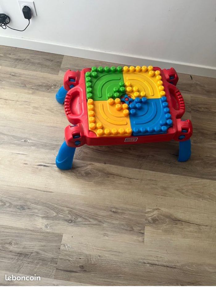Table d'activité mega Block