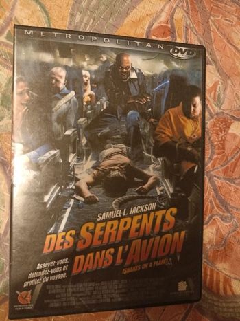 Des serpents dans l avion
