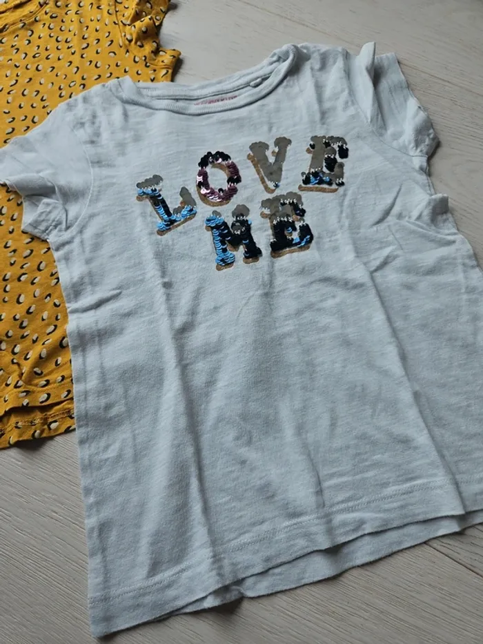 2 t-shirts - photo numéro 2