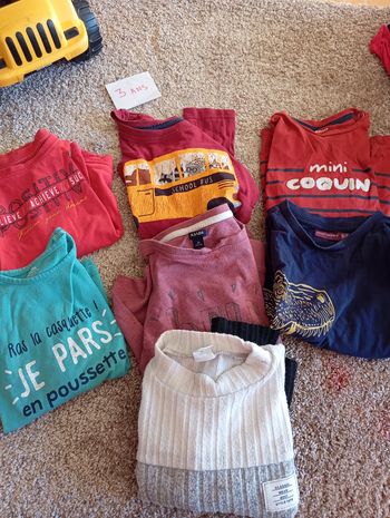 7 T-shirt ML 3 ans