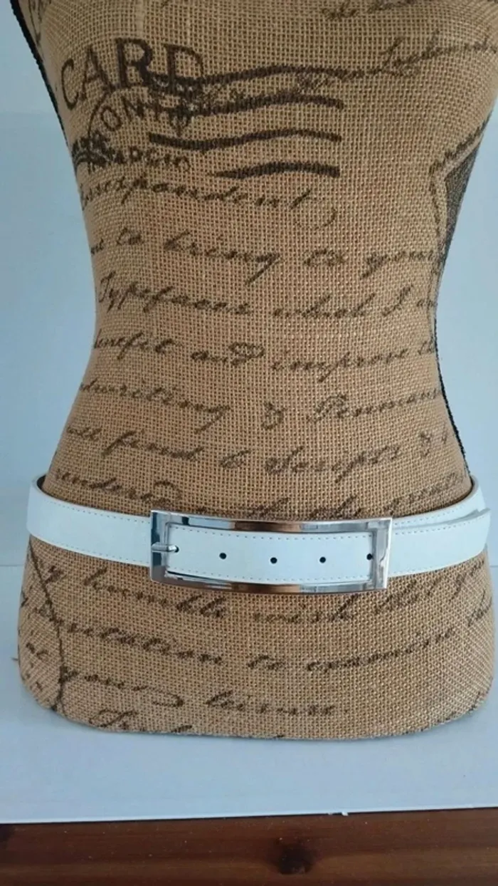 Ceinture blanche boucle rectangulaire argenté 90 cm - photo numéro 2