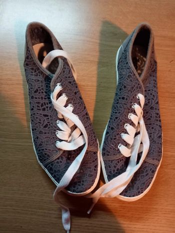 Baskets Gris / Taupe Taille 42