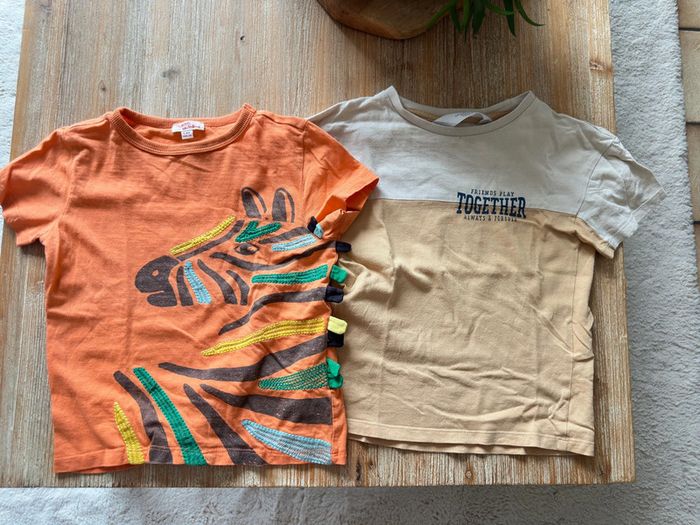 Lot de 2 tee shirt 4 ans