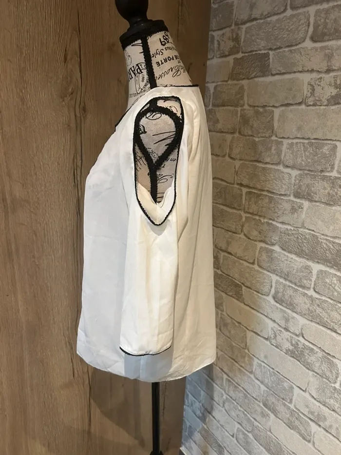Blouse épaules dénudées taille 40 - photo numéro 2