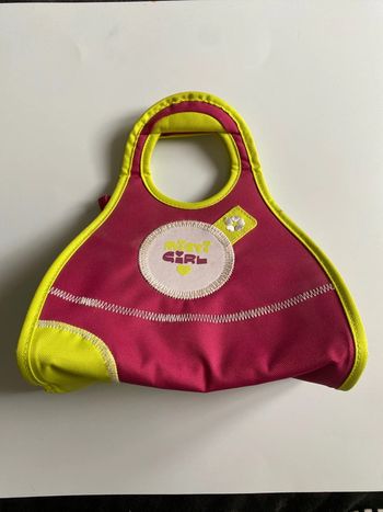 petit sac pour enfants, filles, pratique pour poser sur le vélo par exemple ou pour les sorties